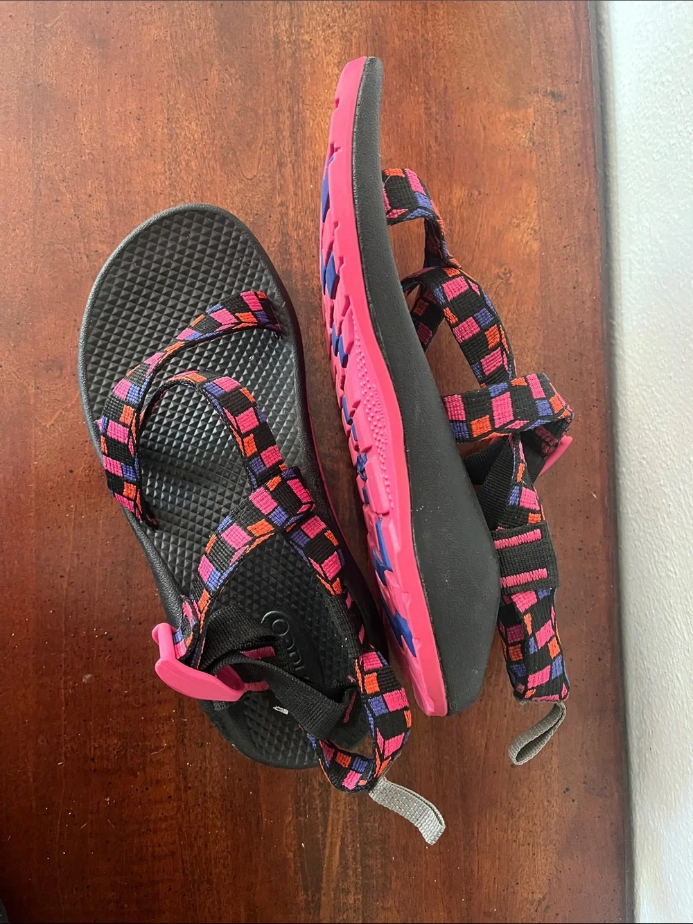 Chaco Women’s Z1 Ecotread in Cubit Magenta Sandals Size Youth 5 Women’s 6.5